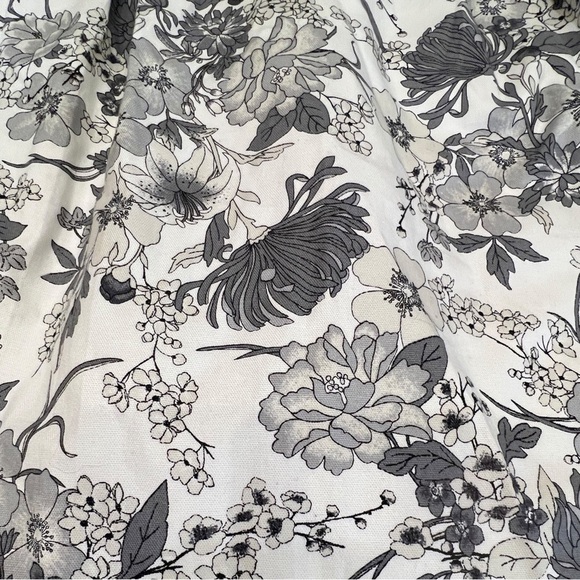 OLD NAVY Strapless Gray & White Floral Midi Party Strapless Dress, Size 6 - Picture 5 of 16